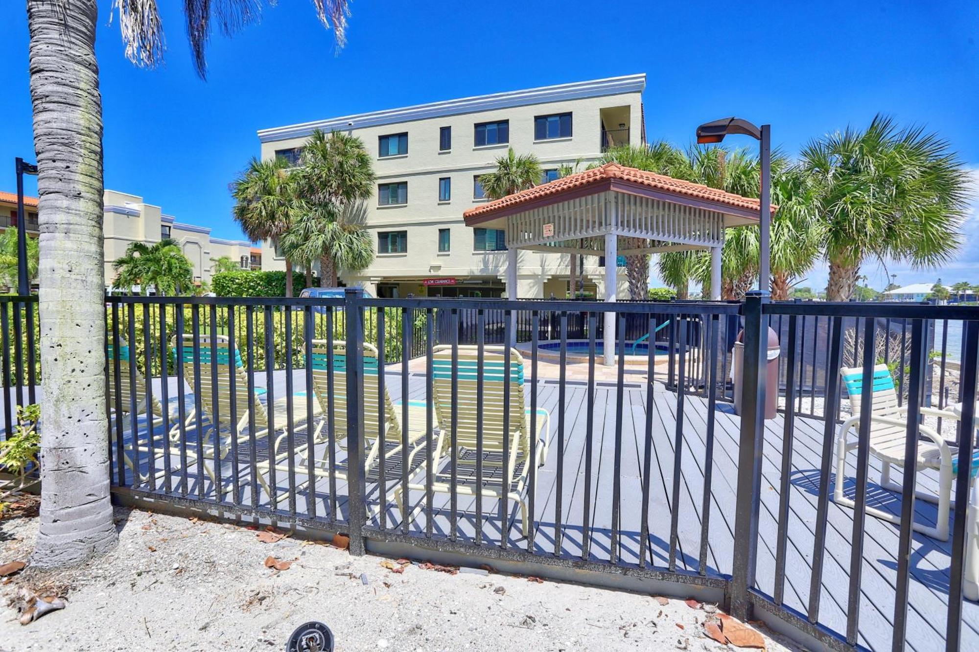 Land'S End 11-203 Beach Front - Premier St. Pete Beach Ngoại thất bức ảnh